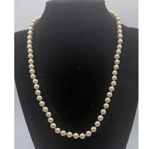 Vintage Marvella Petite Hand Knotted Faux Pearl 18"‎ Necklace